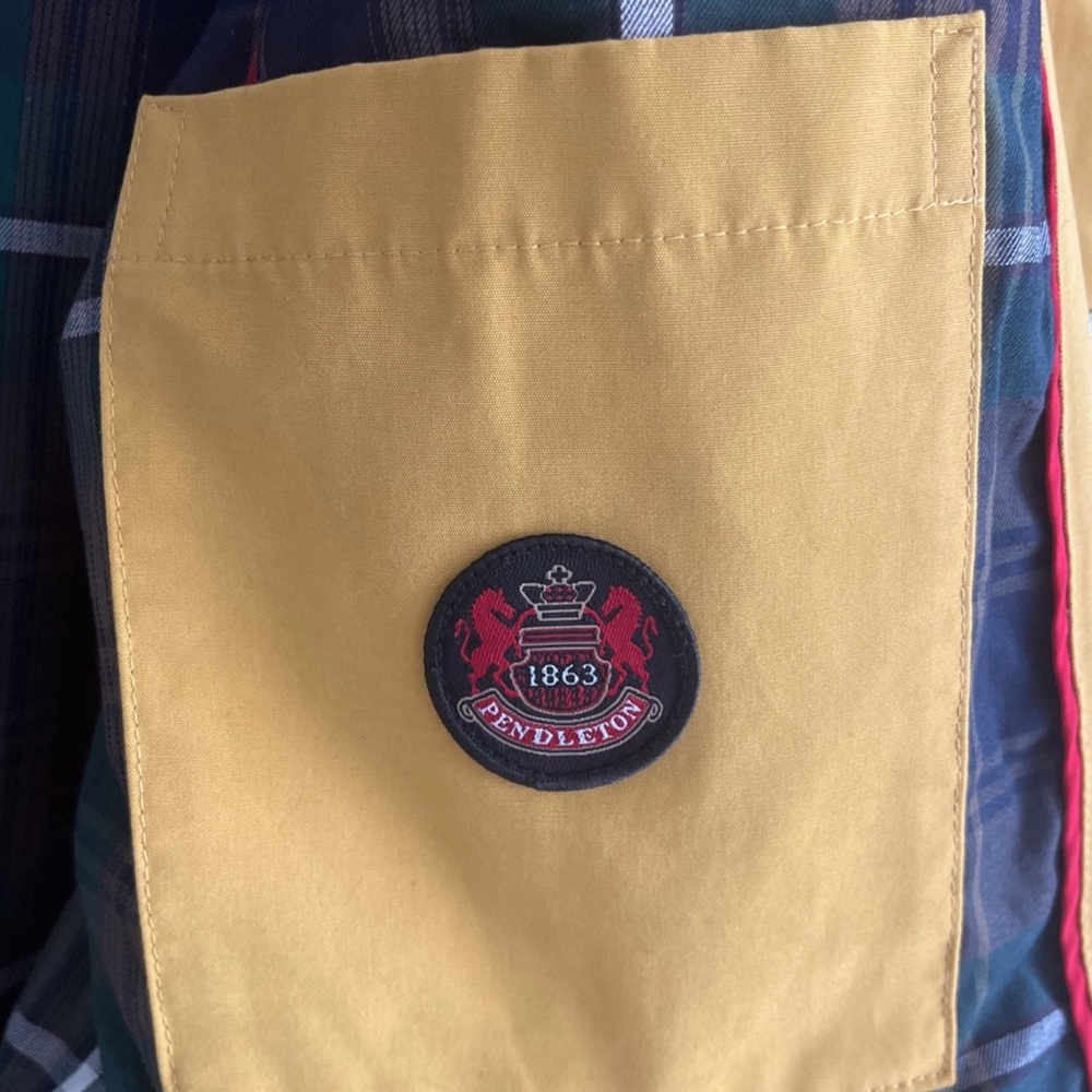 Women’s Pendleton Jacket (S) - Picture 4 of 10